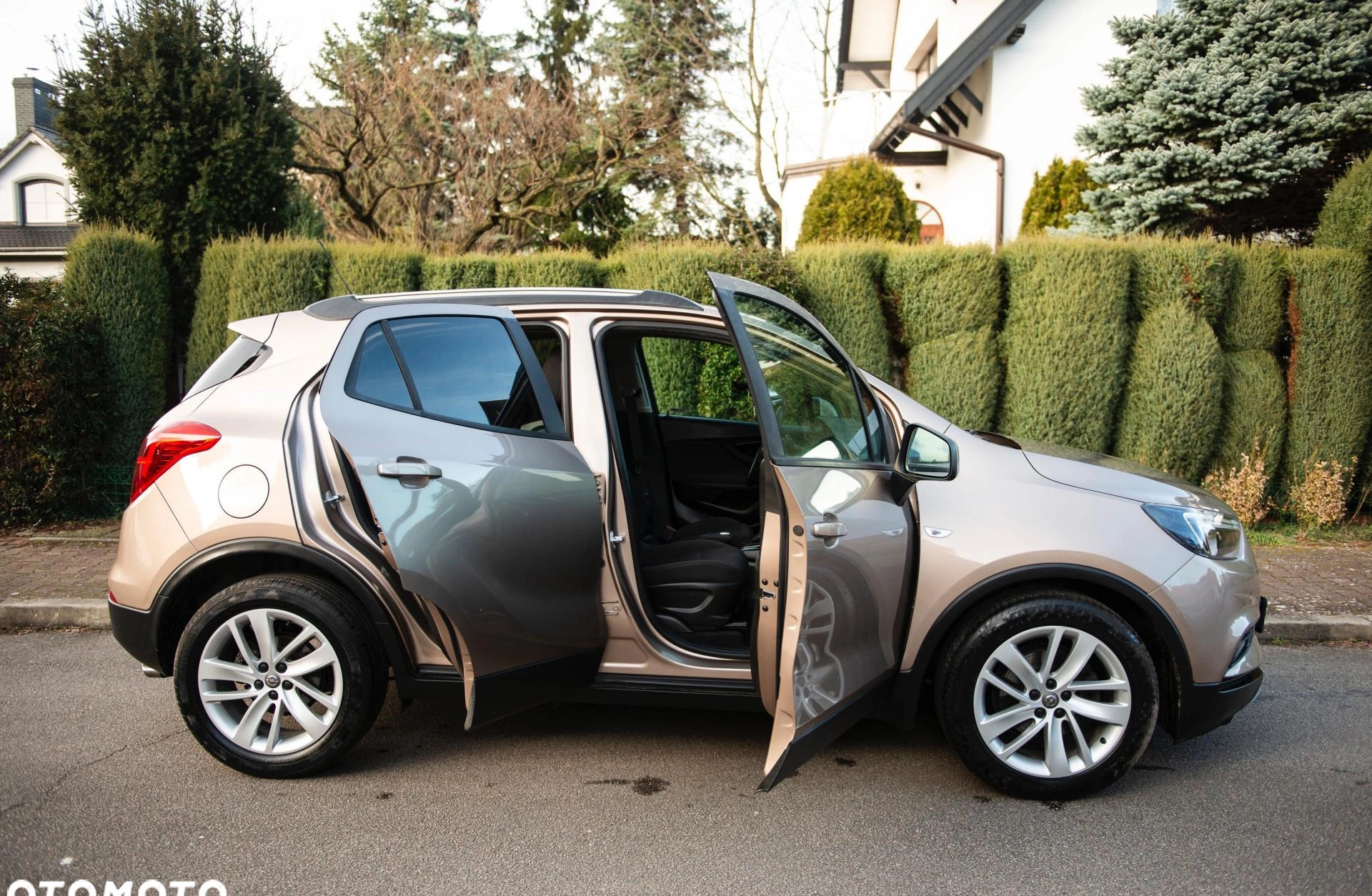 Opel Mokka cena 66900 przebieg: 120000, rok produkcji 2018 z Szczecin małe 742